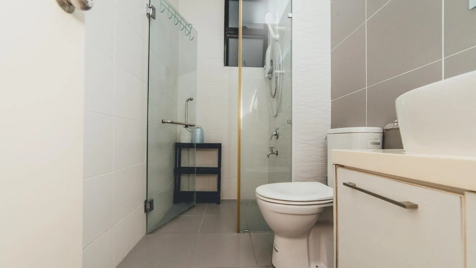 Platino Hermes Palette 3Br 6Pax Nr Paradigm Mall By Our Stay Johor Bahru 0*,